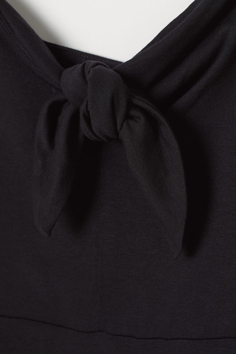 Poroo dress, tie-front detail